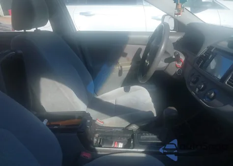 2002 Toyota Camry Le from USA, damaged, VIN 4T1BE32K92U558026